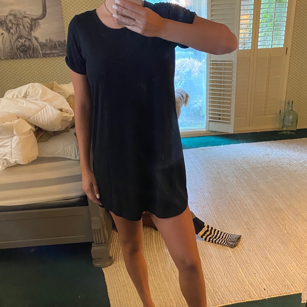 BLACK T SHIRT DRESS